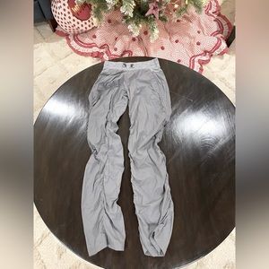 Ivivva Heather Grey “Live to Move” dance studio pants.